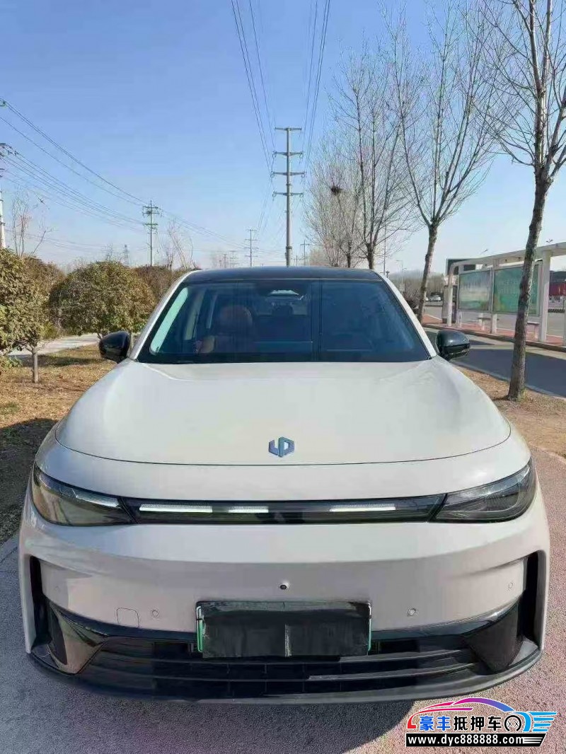 24年零跑C10轿车