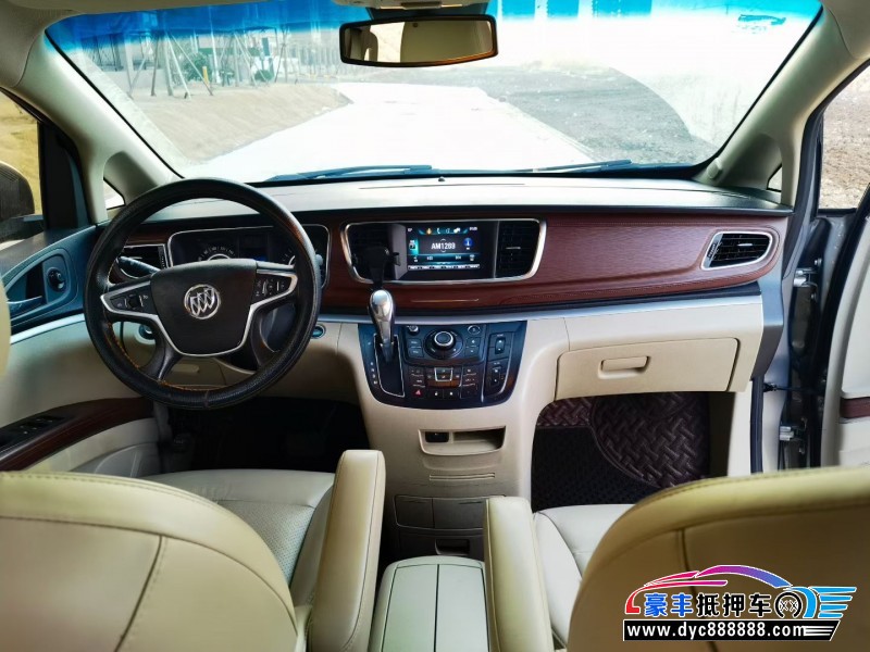 20年别克GL8轿车抵押车出售