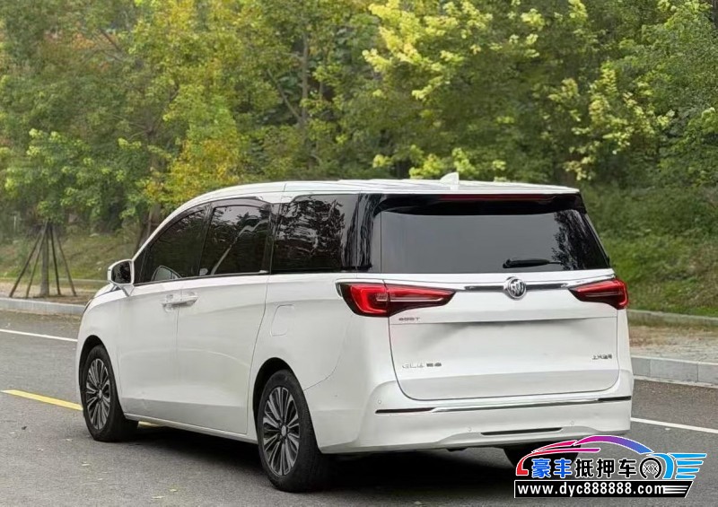 21年别克GL8轿车抵押车出售