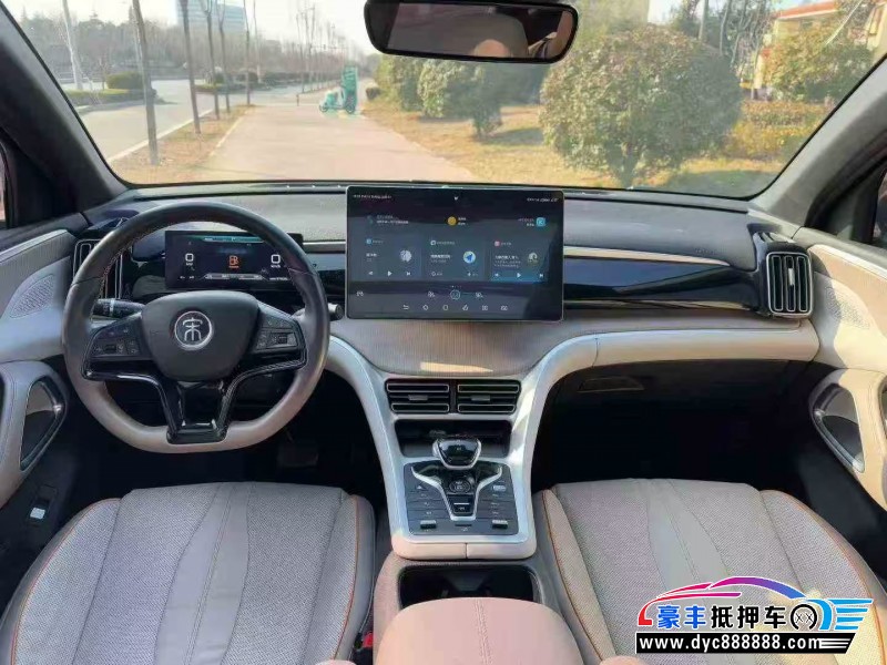 24年比亚迪宋轿车抵押车出售