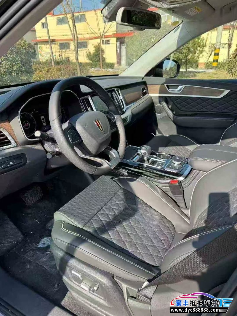 25年红旗HS7轿车抵押车出售