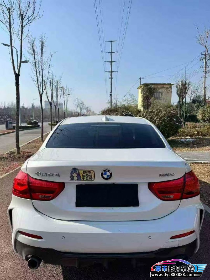 22年宝马1系轿车抵押车出售