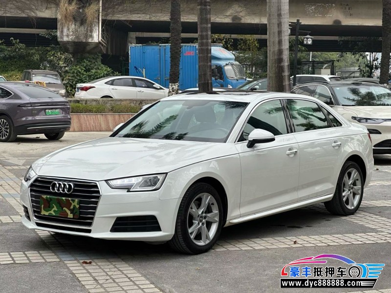 17年奥迪A4L轿车抵押车出售