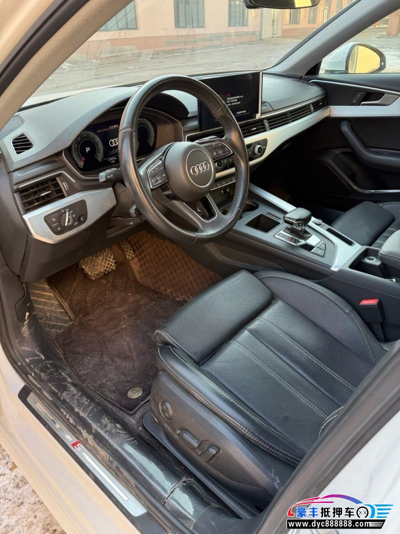 23年奥迪A4L轿车抵押车出售