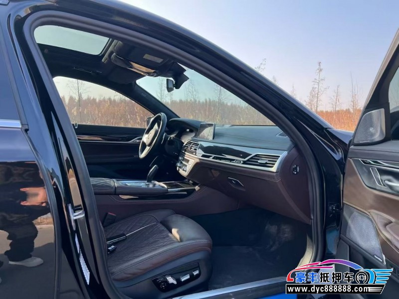 23年宝马7系轿车抵押车出售