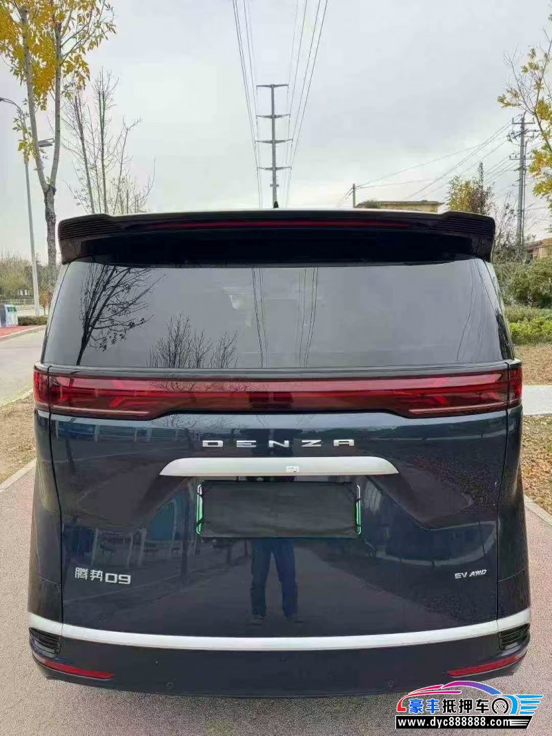 24年腾势D9轿车抵押车出售