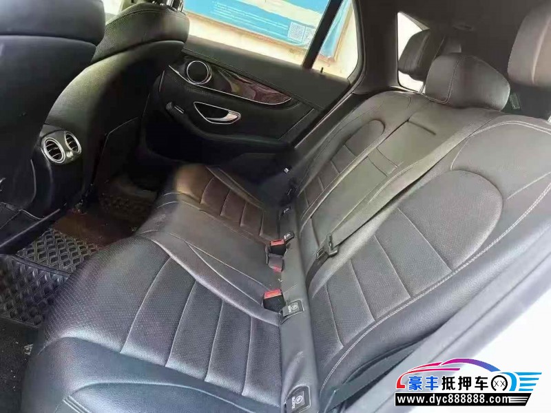 17年奔驰GLC(进口)轿车抵押车出售