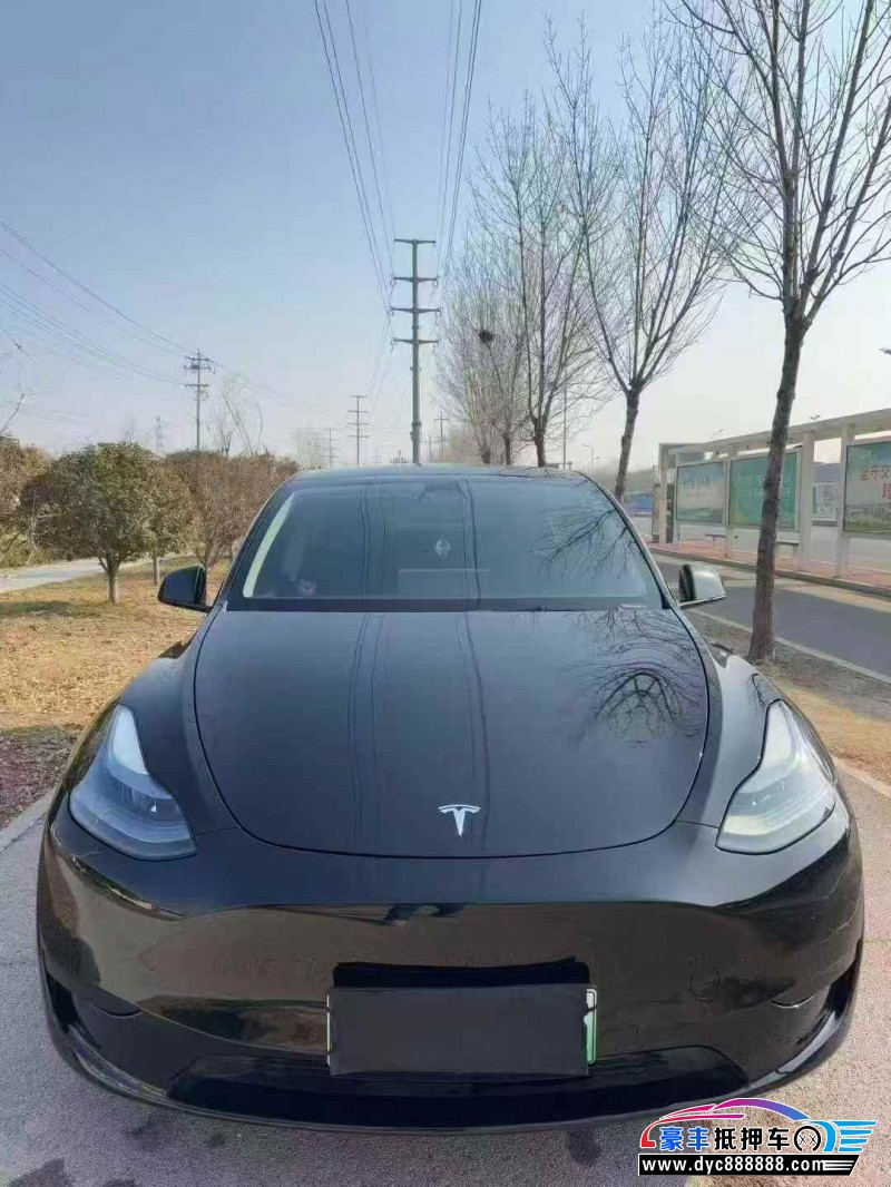 抵押车出售24年特斯拉Model Y轿车