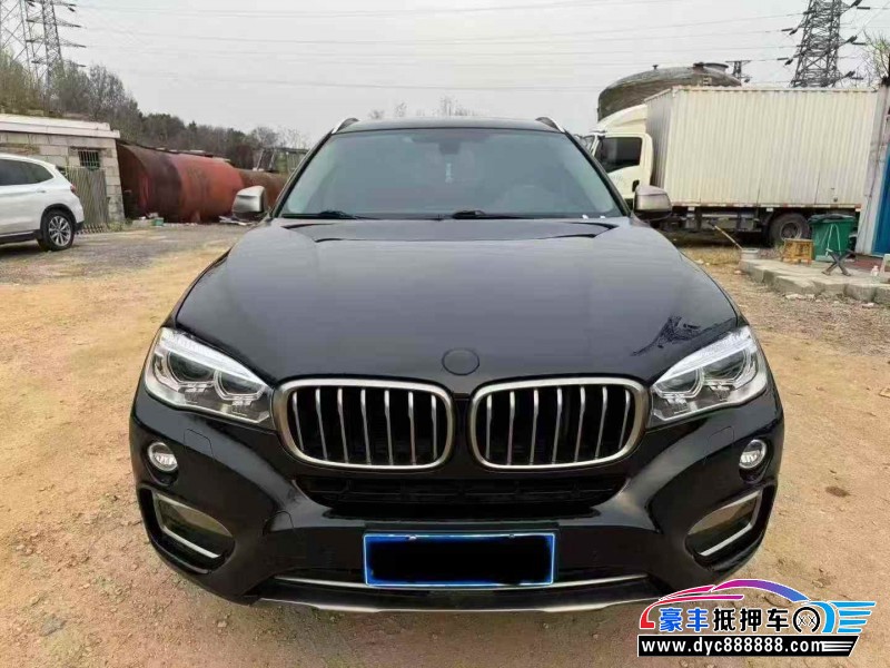 抵押车出售18年宝马X6轿车