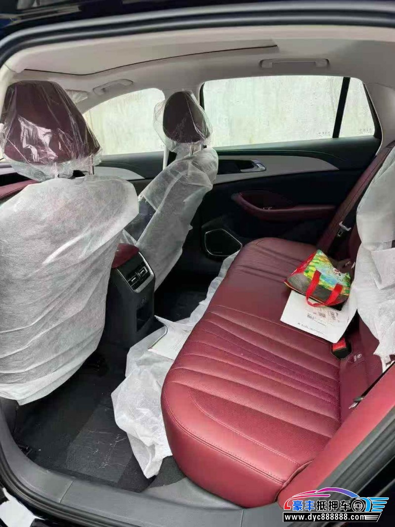 25年红旗H5轿车抵押车出售