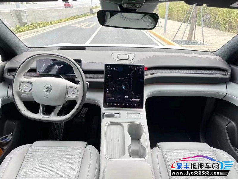 24年蔚来ES6轿车抵押车出售