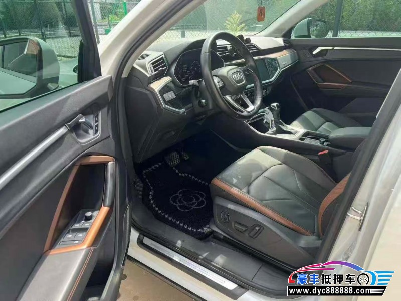 19年奥迪Q3轿车抵押车出售