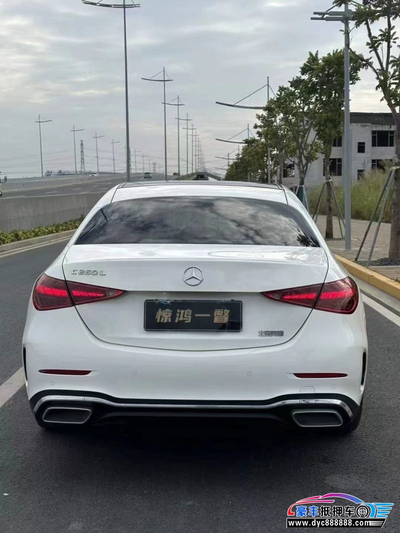 22年奔驰C轿车抵押车出售