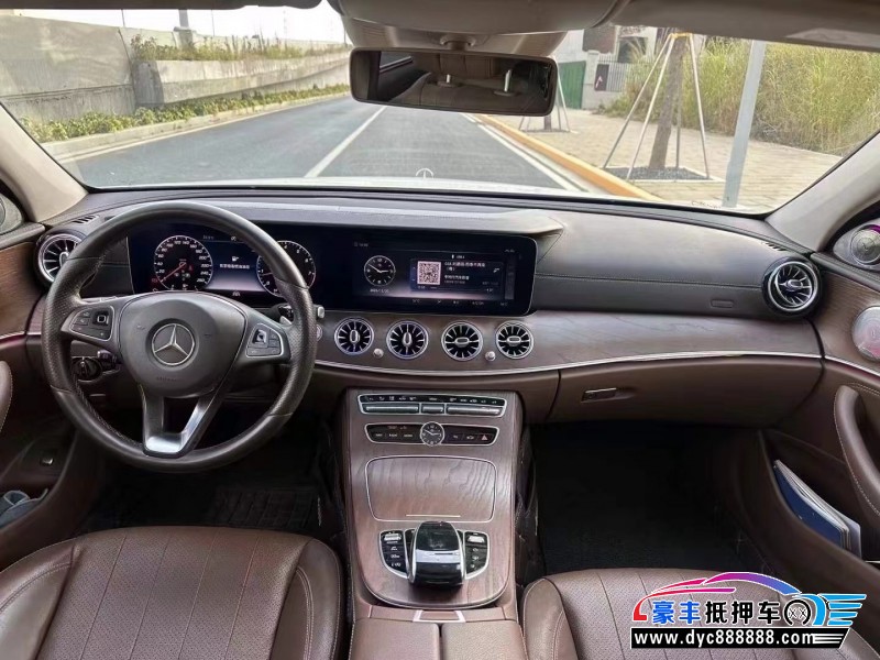 18年奔驰E轿车抵押车出售