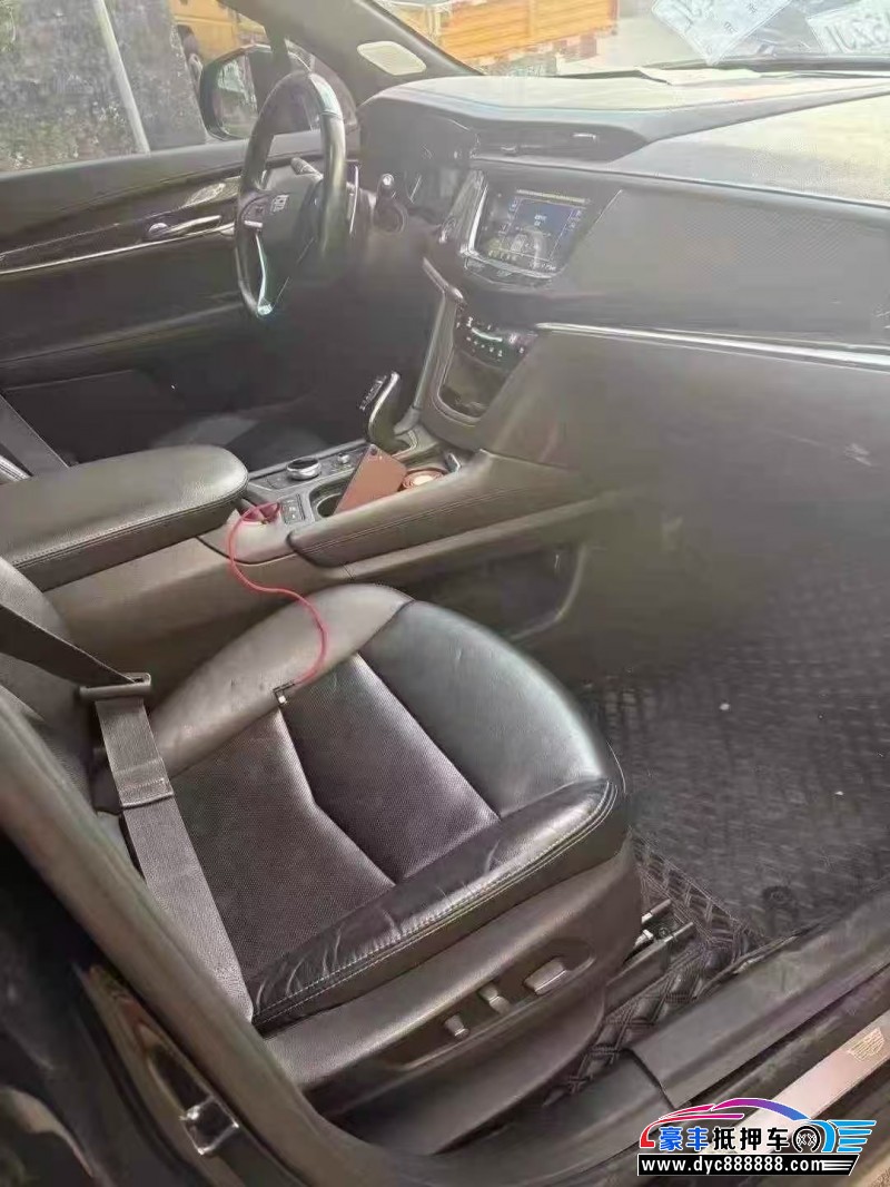 20年凯迪拉克xt6轿车抵押车出售