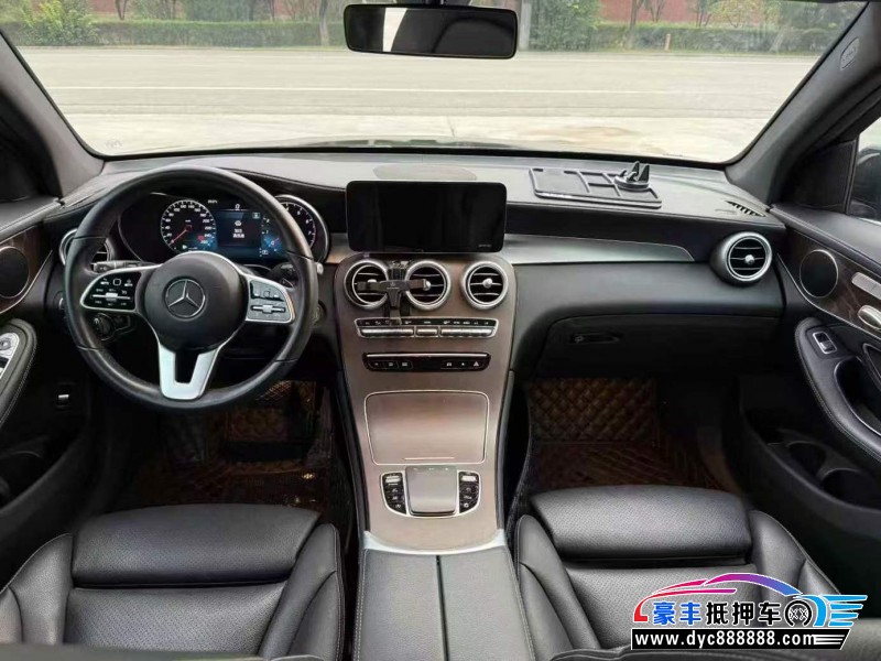 20年奔驰GLC轿车抵押车出售