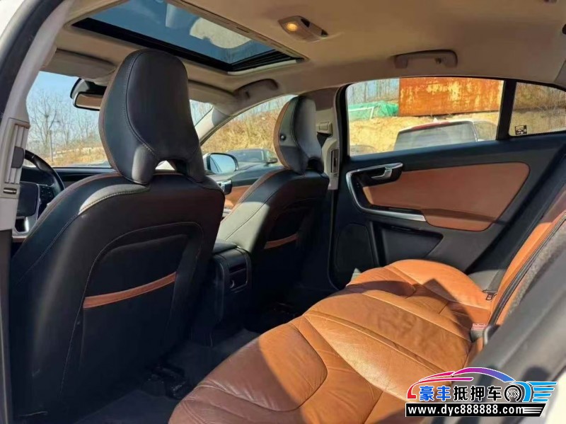 16年沃尔沃S60轿车抵押车出售