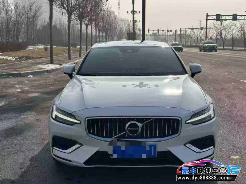 抵押车出售20年沃尔沃S60轿车