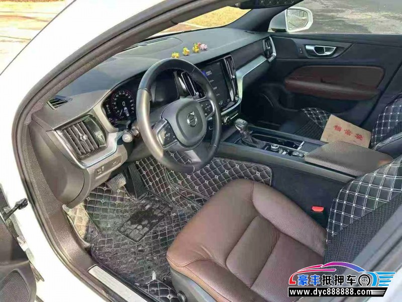 20年沃尔沃S60轿车抵押车出售