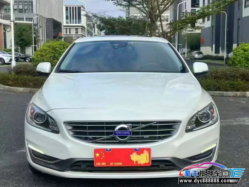 抵押车出售16年沃尔沃S60轿车