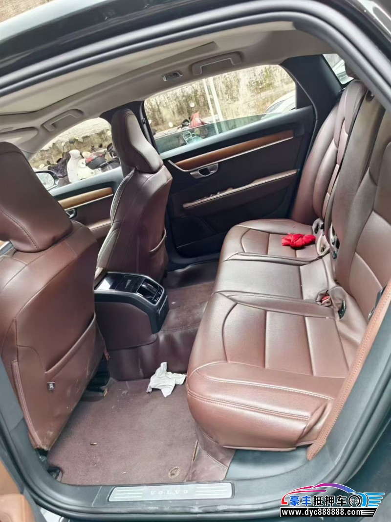 19年沃尔沃S60L轿车抵押车出售