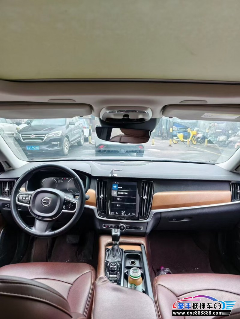 19年沃尔沃S60L轿车抵押车出售