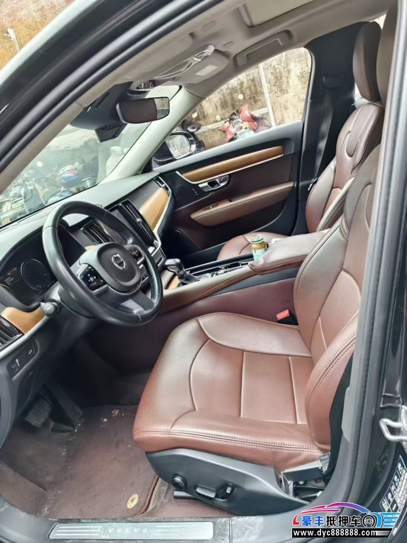 19年沃尔沃S90轿车抵押车出售