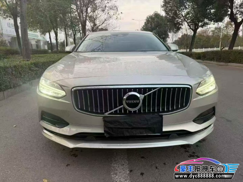 18年沃尔沃S90轿车抵押车出售