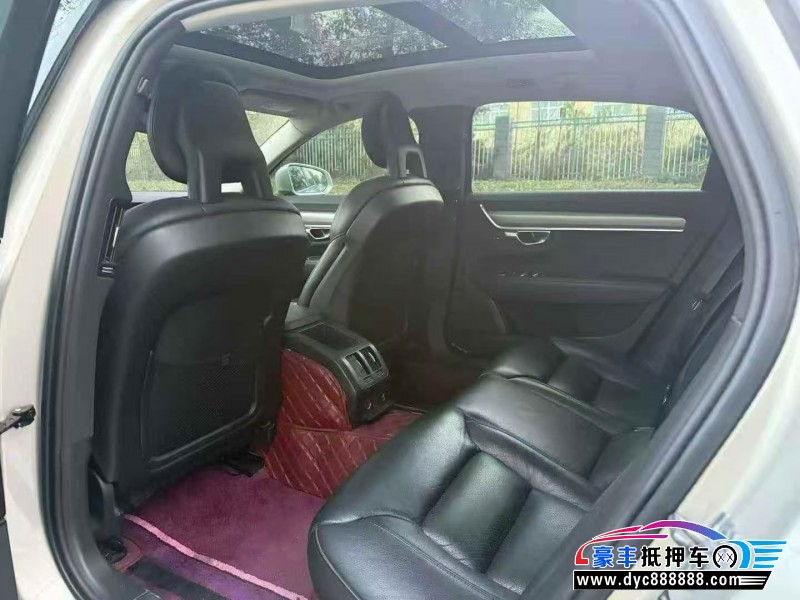 18年沃尔沃S90轿车抵押车出售