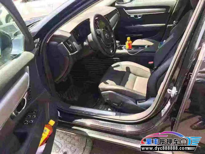 18年沃尔沃S90轿车抵押车出售