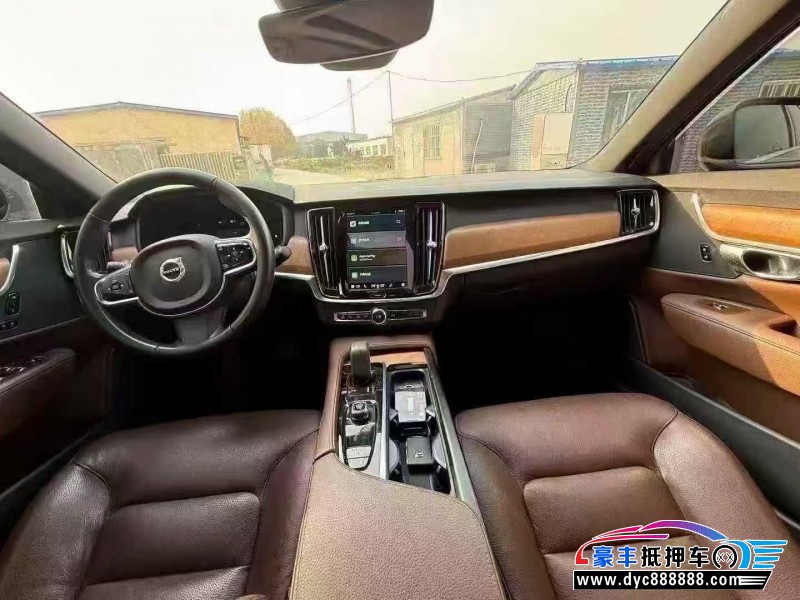 22年沃尔沃S90轿车抵押车出售