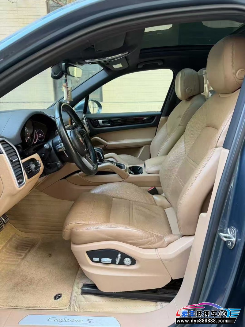 19年保时捷卡宴轿车抵押车出售