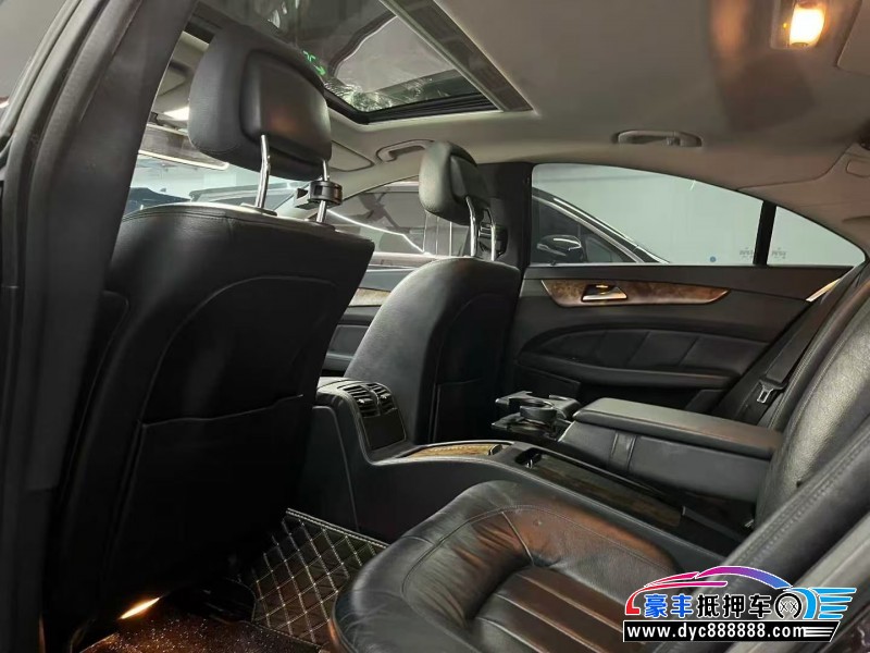 14年奔驰CLS轿车抵押车出售