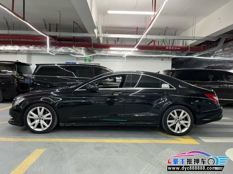14年奔驰CLS轿车抵押车出售