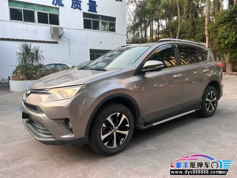 17年丰田RAV4轿车抵押车出售