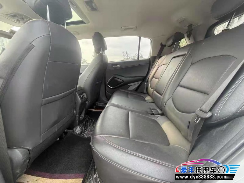 22年现代ix35轿车抵押车出售