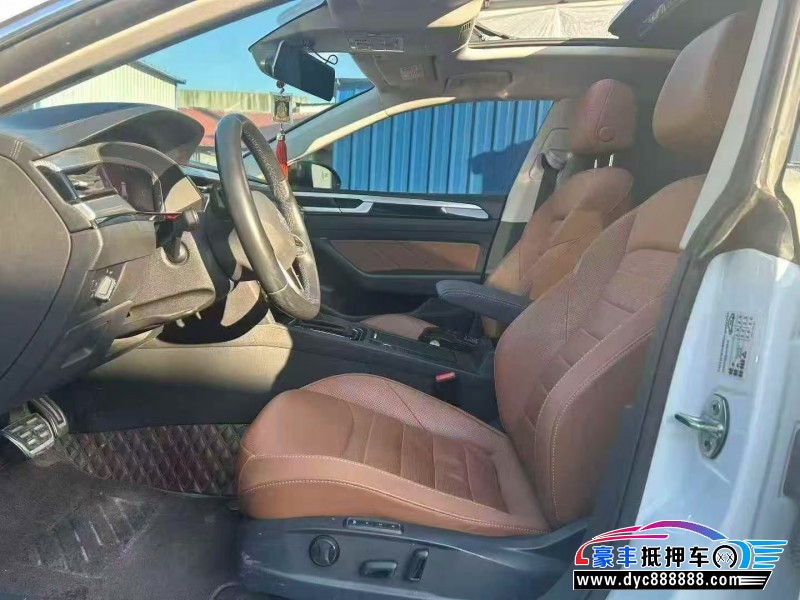 21年大众CC轿车抵押车出售