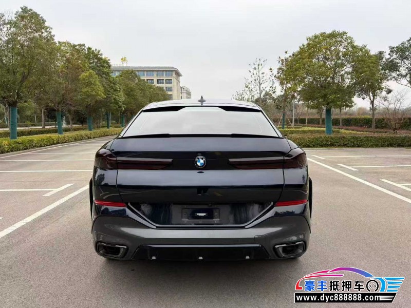 22年宝马X6SUV抵押车出售