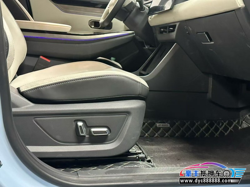 22年捷途大圣轿车抵押车出售