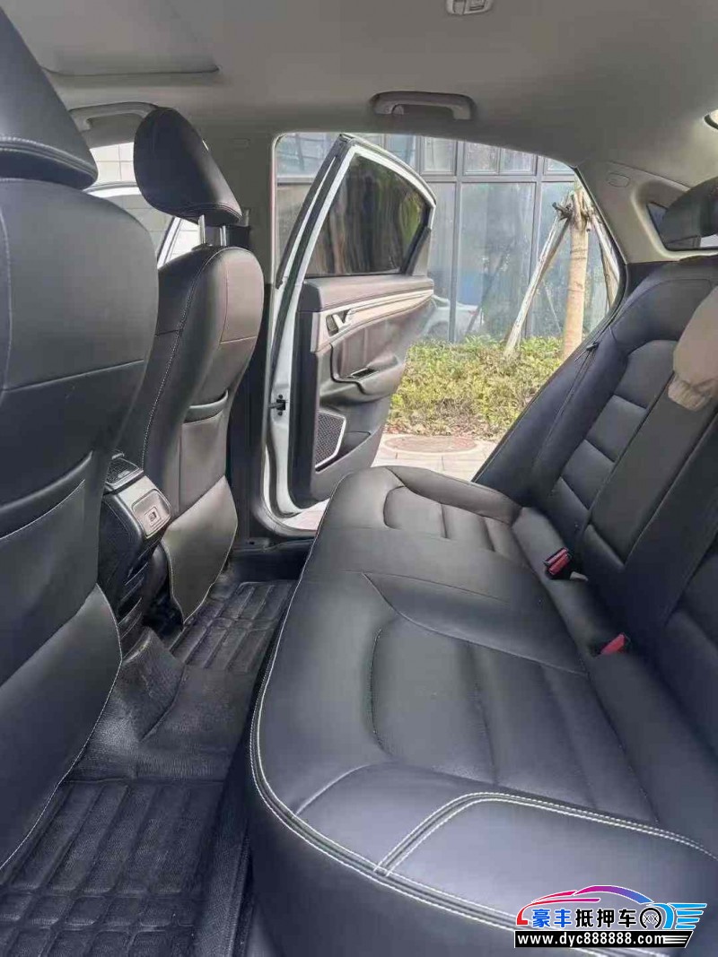 17年吉利帝豪轿车抵押车出售