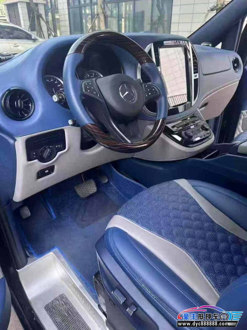 21年奔驰威霆轿车抵押车出售