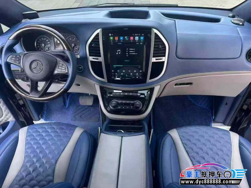 21年奔驰威霆轿车抵押车出售