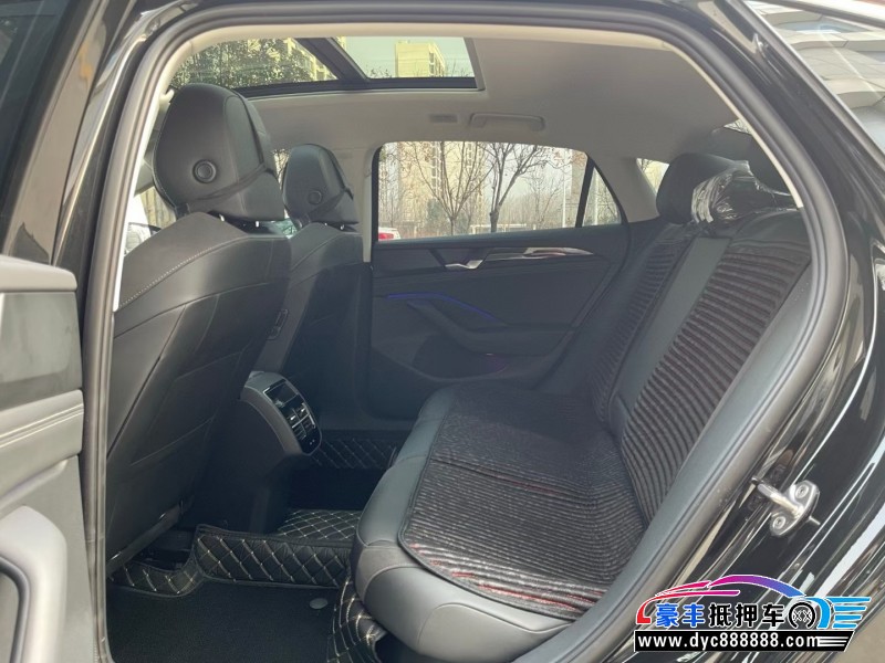 25年大众迈腾轿车抵押车出售