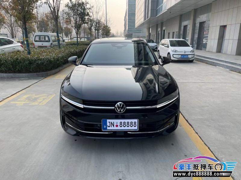 25年大众迈腾轿车抵押车出售