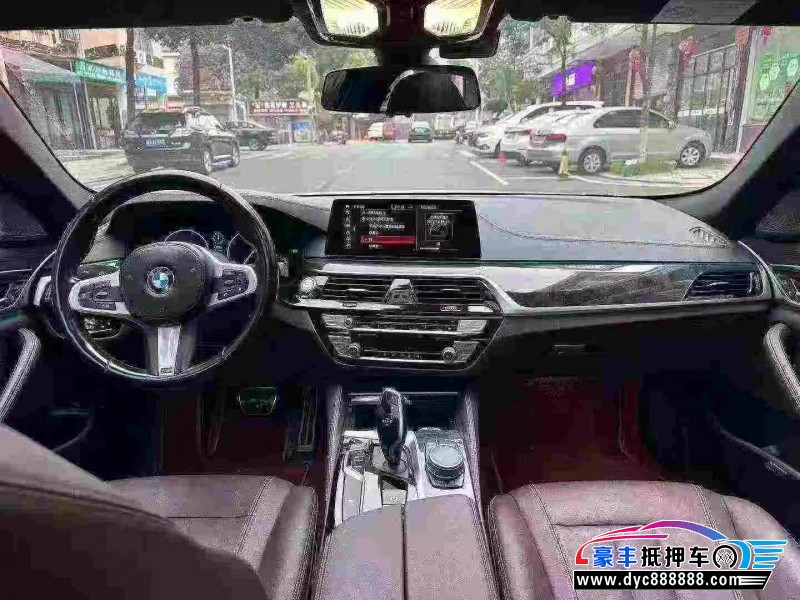 19年宝马5系轿车抵押车出售