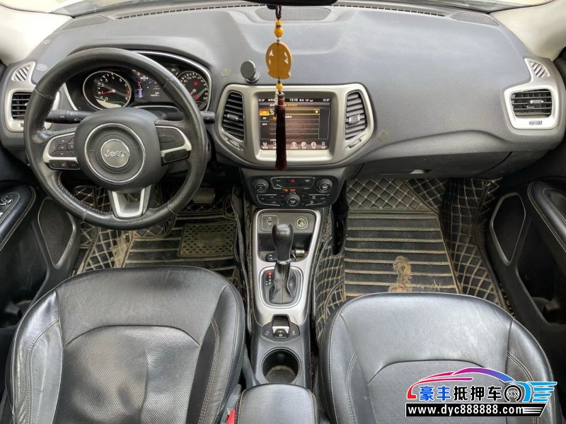 17年Jeep指南者轿车抵押车出售