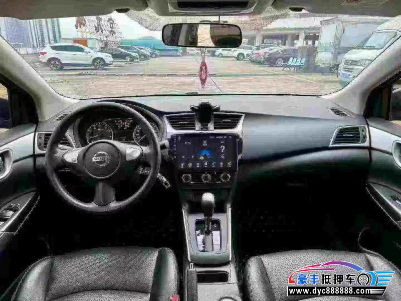 25年日产轩逸轿车抵押车出售