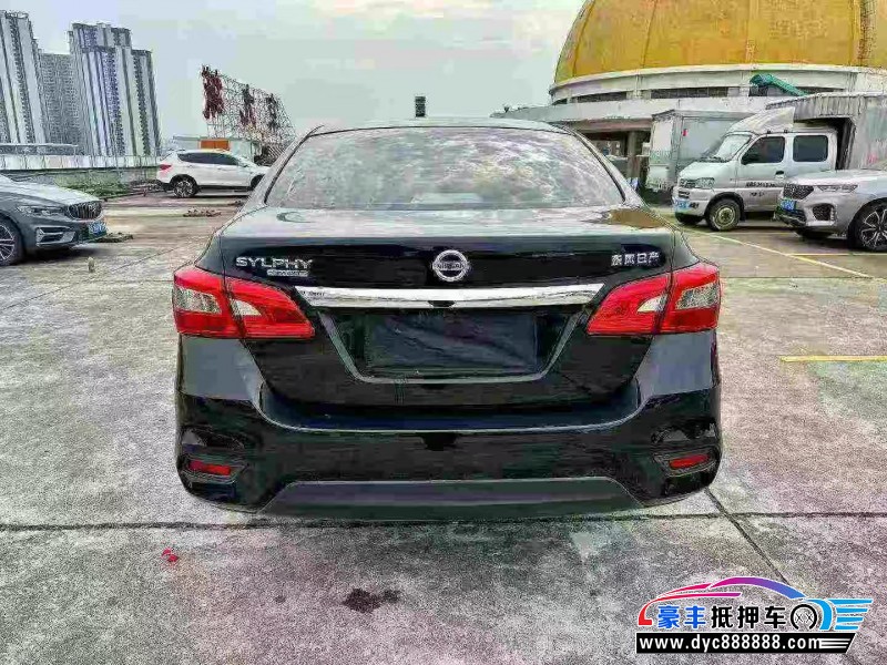 25年日产轩逸轿车抵押车出售