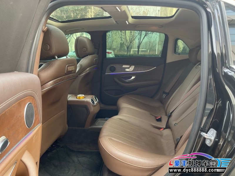 18年奔驰E轿车抵押车出售