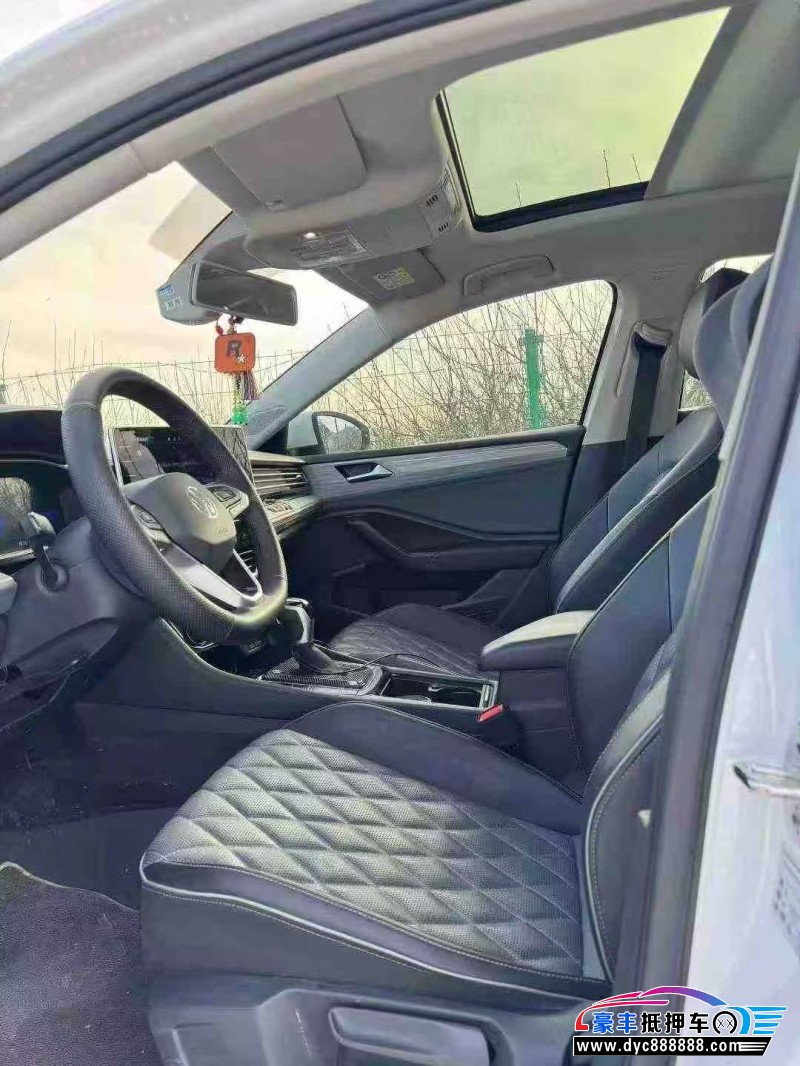 23年大众速腾轿车抵押车出售